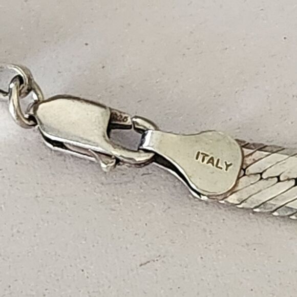 Diamond-Cut Herringbone Sterling Silver 925 Chain Necklace Made In Italy - Picture 7 of 9